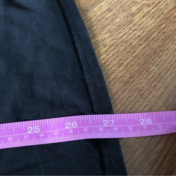 Star Wars: The Mandalorian white short sleeve graphic tee in size M - Picture 6 of 6